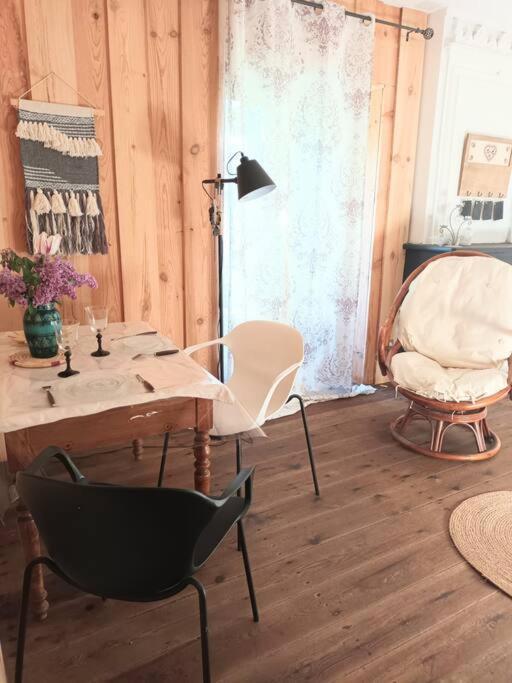 Апартаменты Charmant Studio Avec Jardin A La Campagne Sur Le Chemin De Saint Jacques De Compostelle Лозерт Экстерьер фото