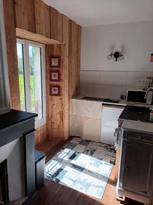 Апартаменты Charmant Studio Avec Jardin A La Campagne Sur Le Chemin De Saint Jacques De Compostelle Лозерт Экстерьер фото